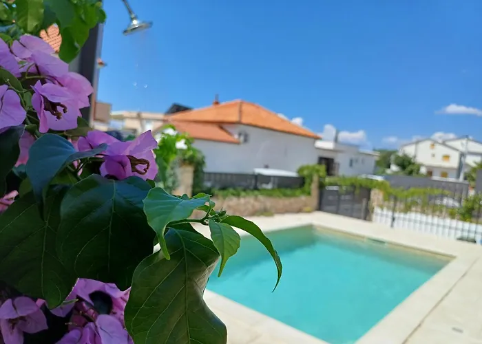 Vintage Residence Dramalj, Pool Self-Use